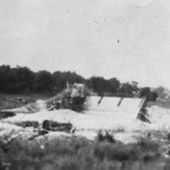 Dam Construction, 1929, photo by Lester Klintworth